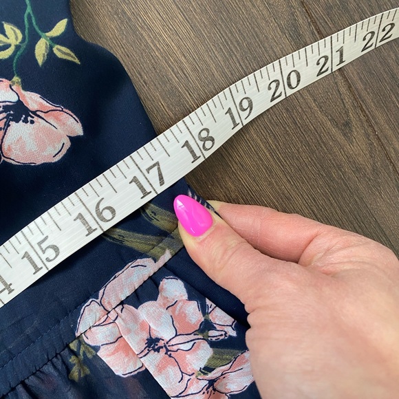 ABERCROMBIE AND FITCH “Fitch” Cold Shoulder Ruffle Maxi Dress Long - Picture 12 of 13